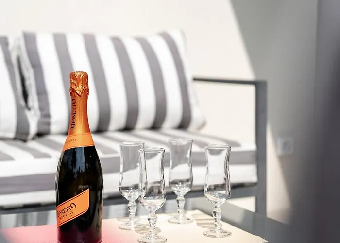 Canopy Entre Pins Et *